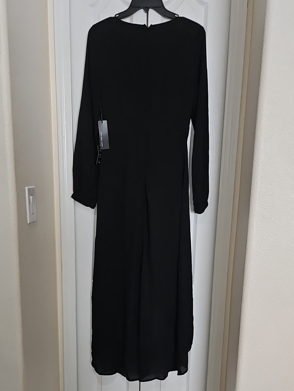 NWT Lulu's Black Long Sleeve Faux Wrap Maxi Dress Women's Size S Elegant Formal. - Picture 7 of 11